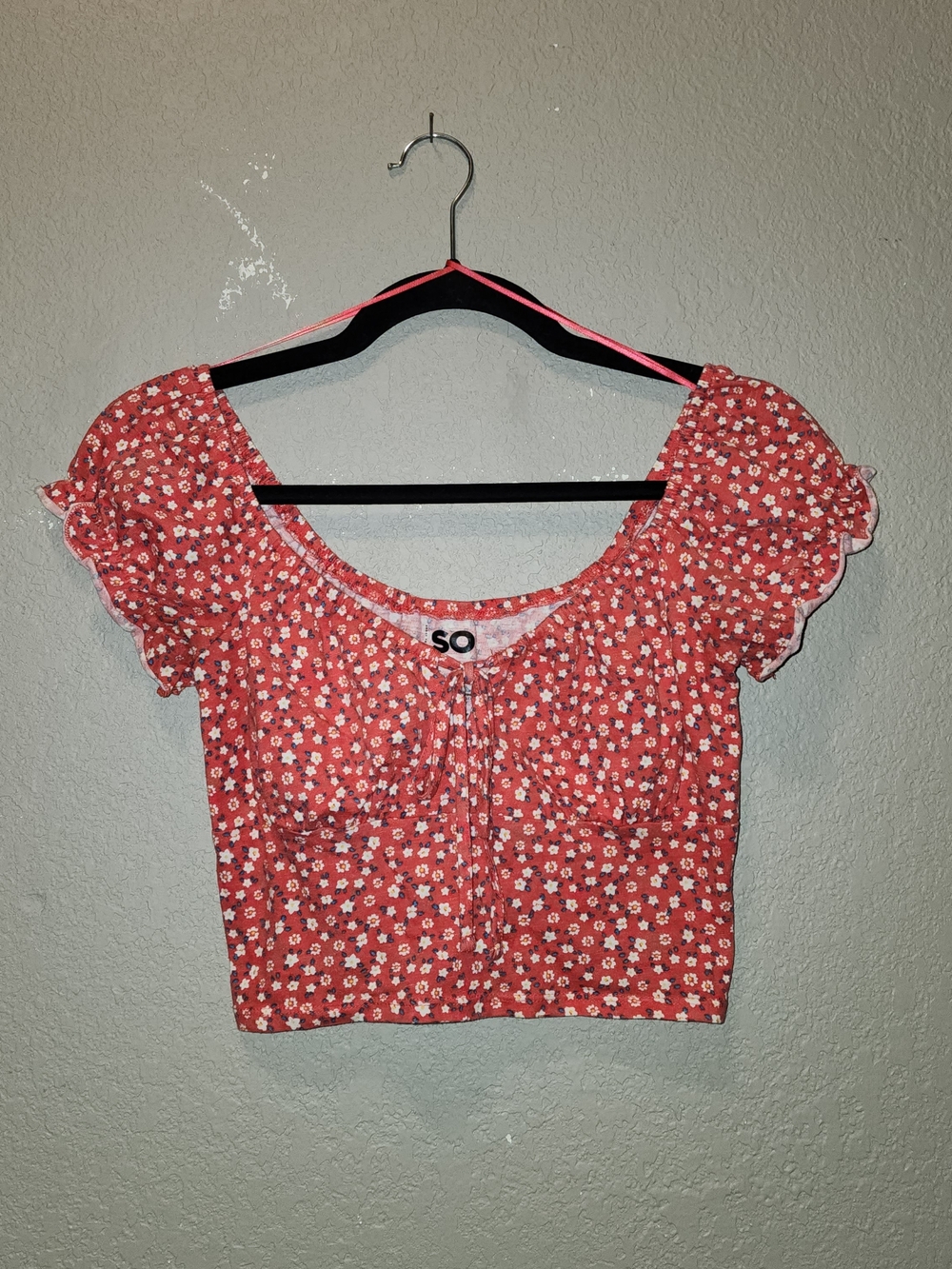 SO Red Floral Puff-Sleeve Crop Top | Small